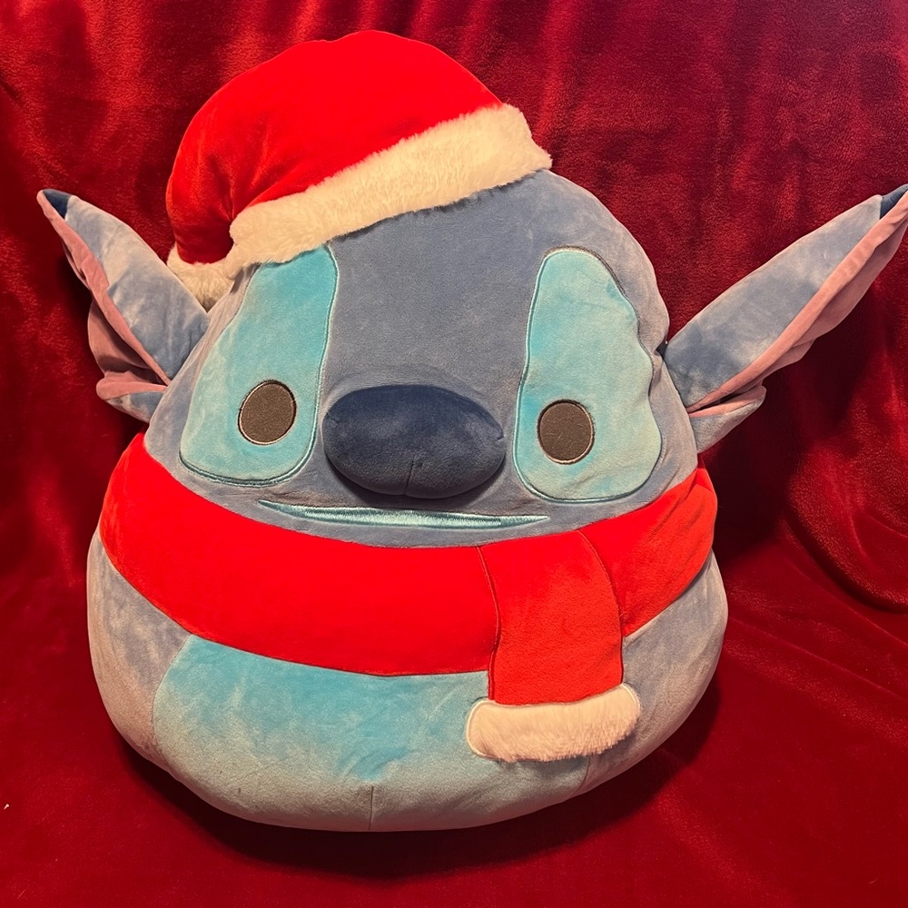 NWOT Stitch Squishmallow